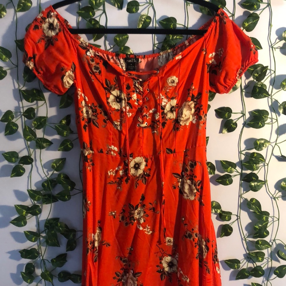 Off the shoulder Rue 21 Dress